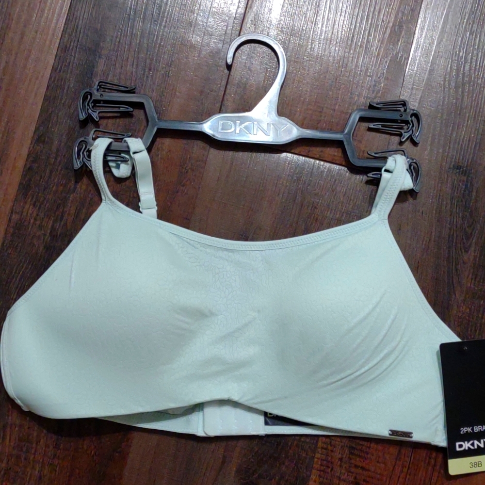 NWT DKNY 38B Bra